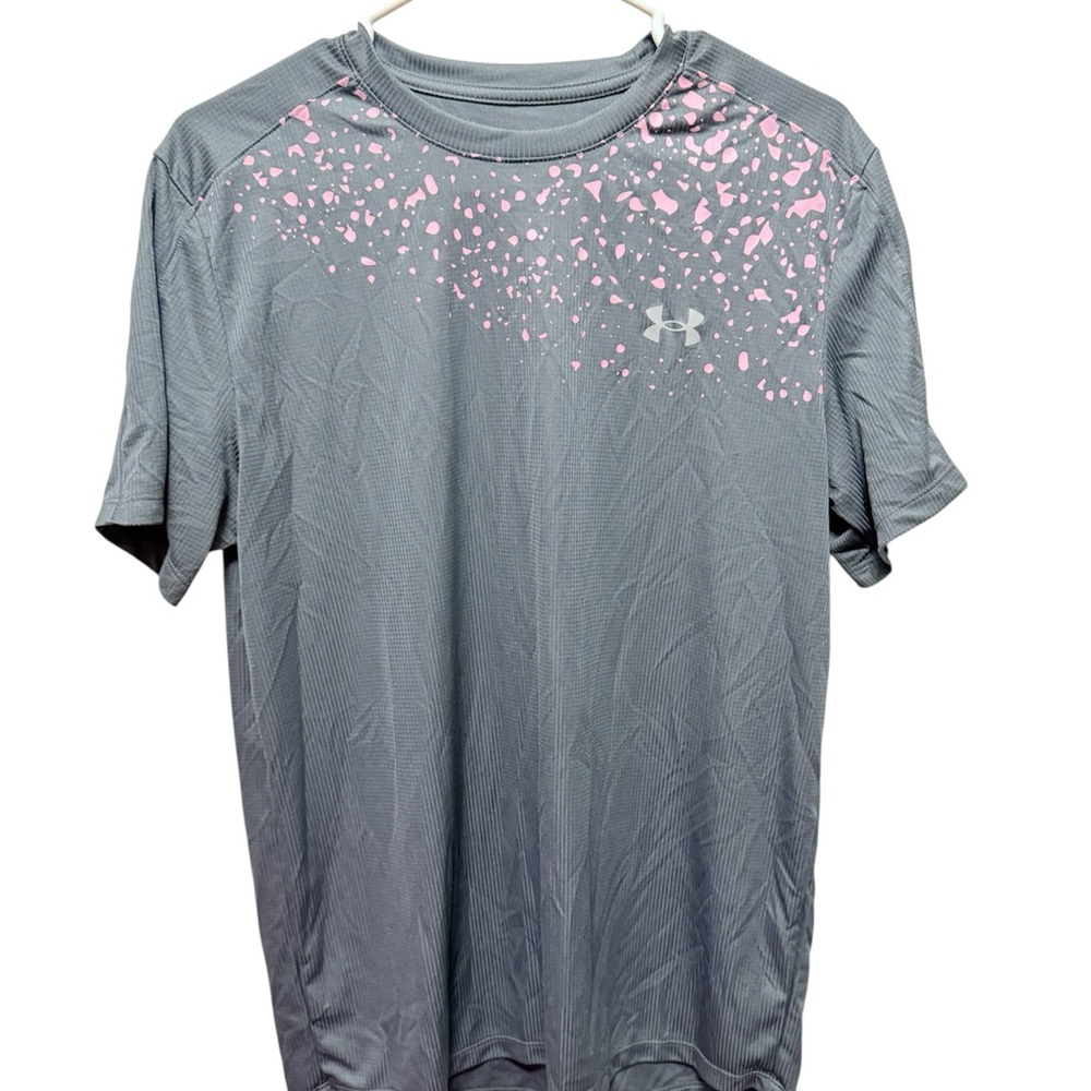 Under Armour Men's Tee in Gray with Pink Accents Heat Gear